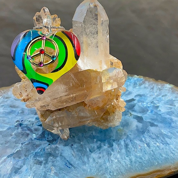 Glass Baron Glass Art Rainbow Heart Shaped Peace Sign 16” Necklace - Picture 6 of 10